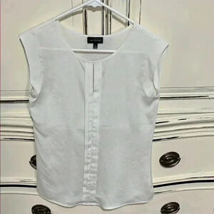 The Limited Women's White Sleeveless Top